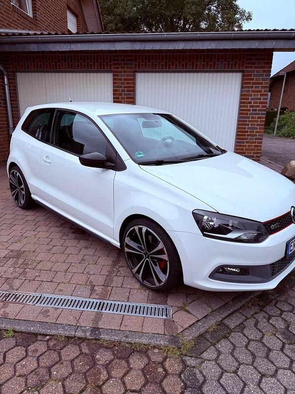 Weiß Gebraucht 2010 VW Polo GTI Kleinwagen | 8.250 € (Fairer Preis) - Bild 1/4