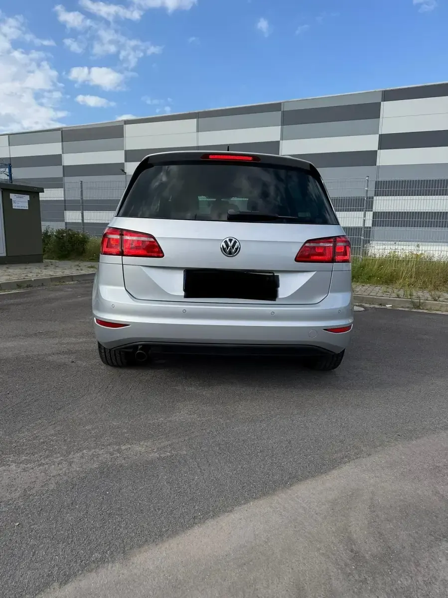 Gebraucht VW Golf Sportsvan 110 PS (80 kW) 2014 Silber Van / Kleinbus