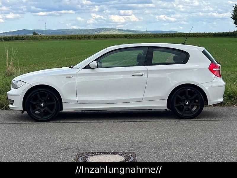 Gebraucht BMW 116 Advantage 122 PS (89 kW) 2008 Weiß Kleinwagen