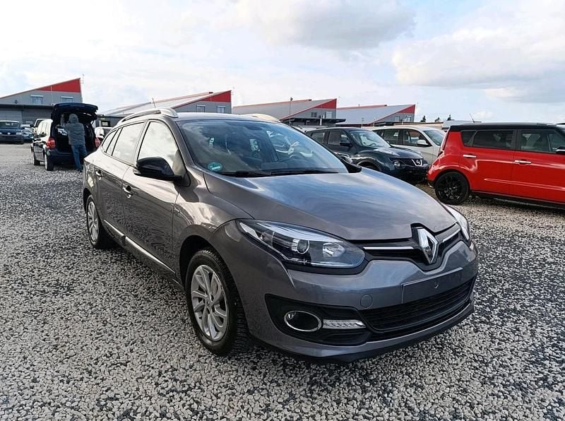 Gebraucht Renault Mégane III 132 PS (97 kW) 2015 Grau Kombi