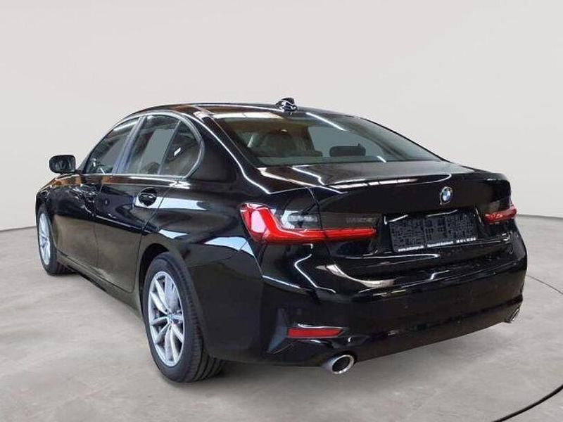 Gebraucht BMW 320 Advantage 190 PS (139 kW) 2021 Schwarz Limousine