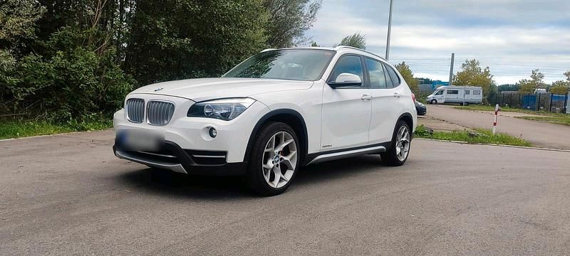 Weiß Gebraucht 2013 BMW X1 SUV | 9.500 € (Etwas zu teuer) - Bild 1/4