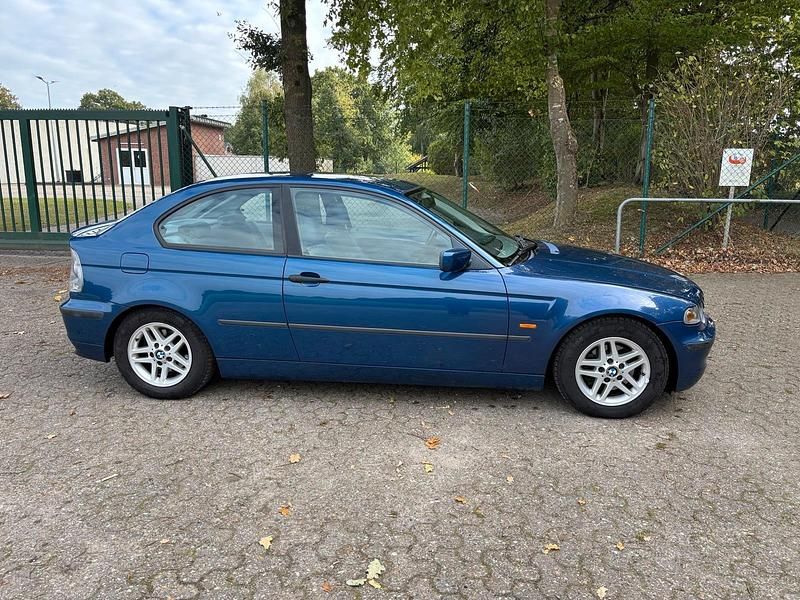 Gebraucht BMW 316 119 PS (87 kW) 2002 Blau Coupé