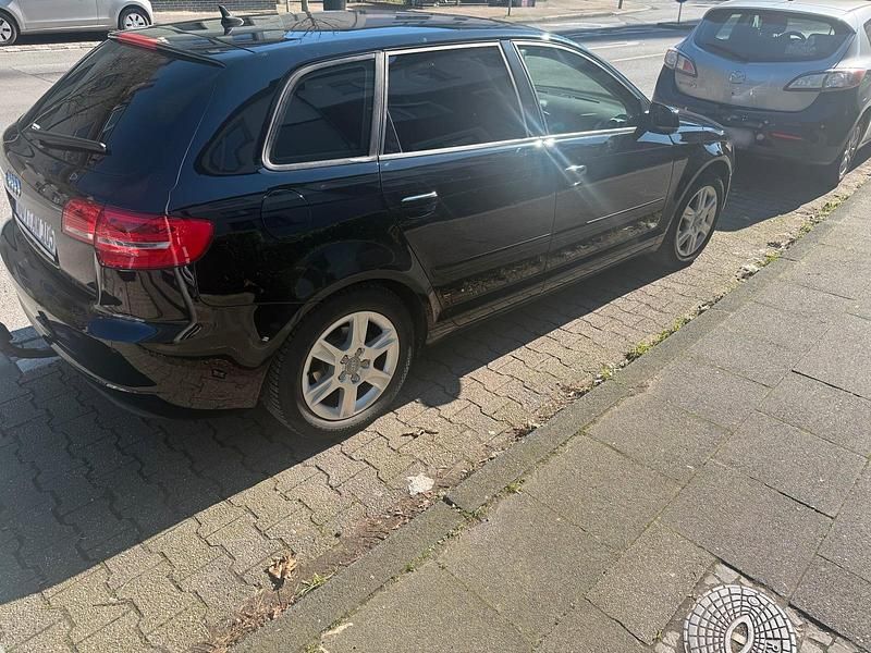 Gebraucht Audi A3 140 PS (102 kW) 2012 Schwarz Kleinwagen