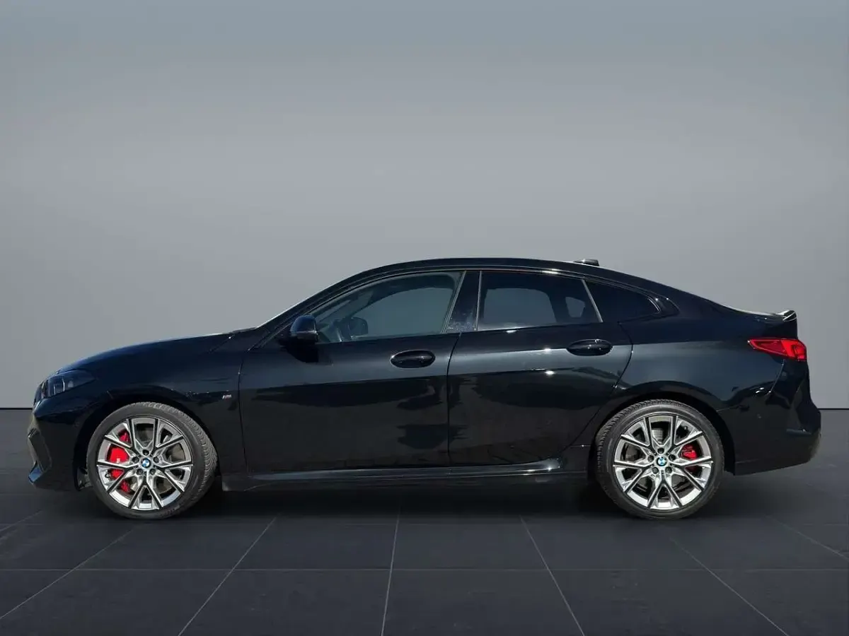 Gebraucht BMW M235 Performance 306 PS (225 kW) 2023 Black sapphire metallic Limousine