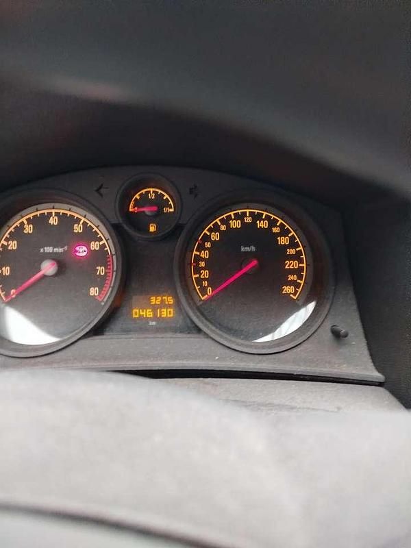 Gebraucht Opel Astra Selection 90 PS (66 kW) 2010 Kleinwagen