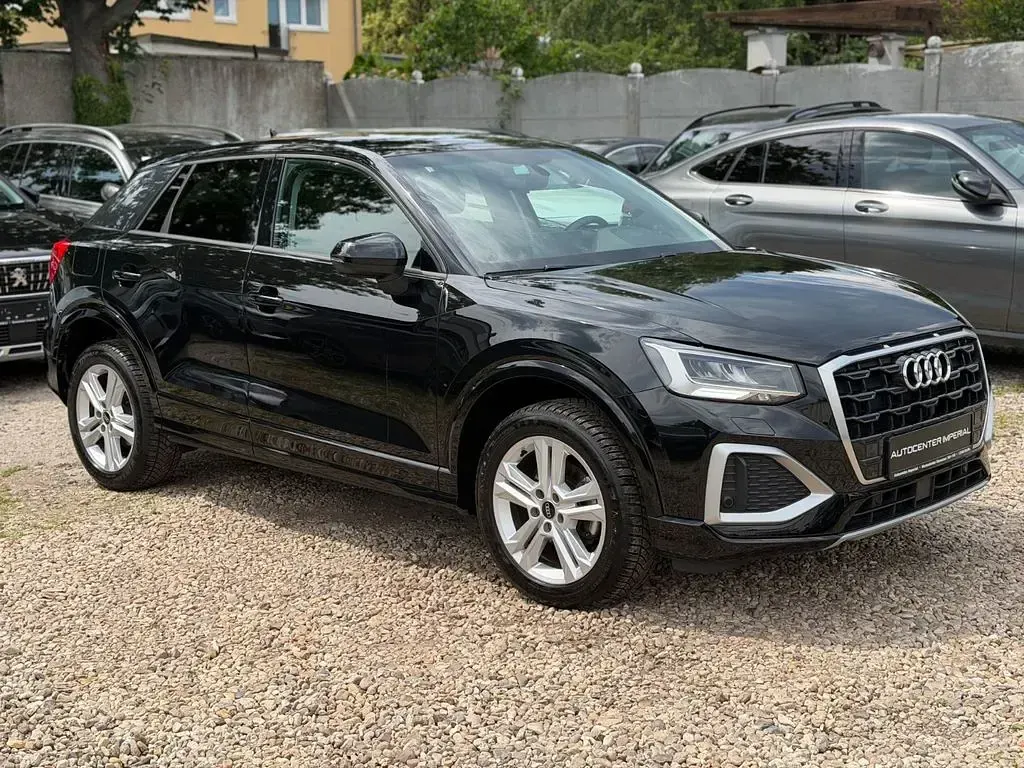 Gebraucht Audi Q2 Advanced 116 PS (85 kW) 2022 Schwarz SUV
