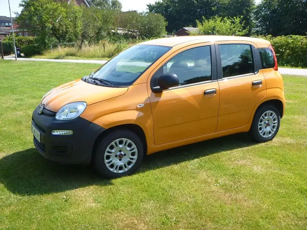 Gebraucht Fiat Panda Easy 69 PS (50 kW) 2018 Orange Kleinwagen