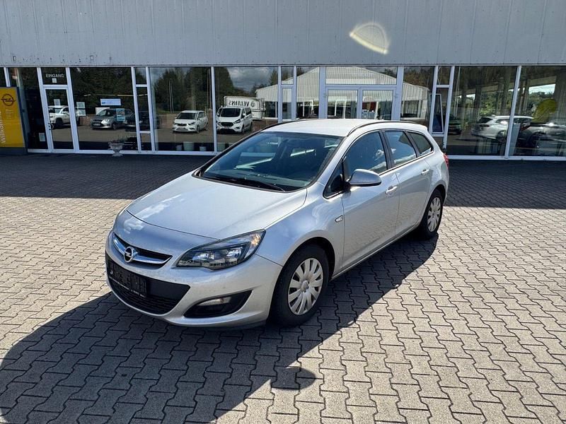 Silber Gebraucht 2013 Opel Astra Eco Kombi | 2.250 € (Guter Preis) - Bild 1/4
