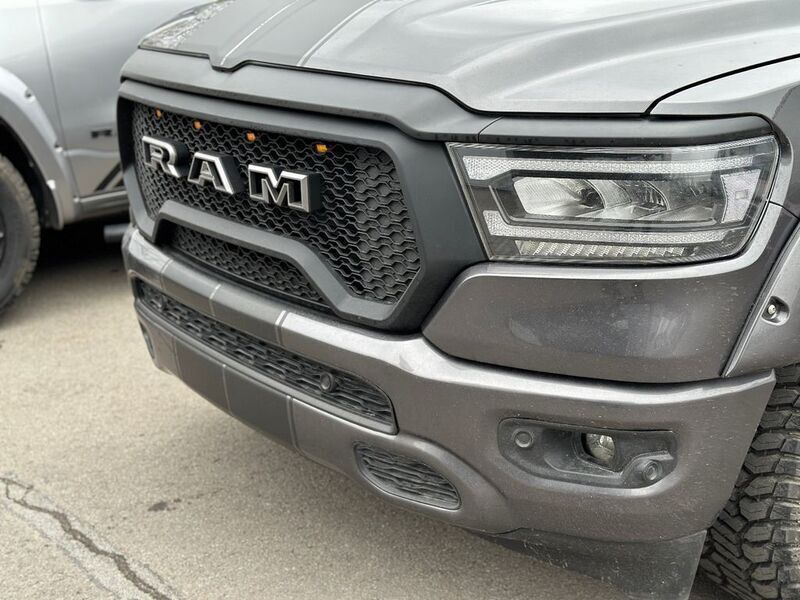 Gebraucht Dodge Ram 401 PS (294 kW) 2021 Grau Pickup