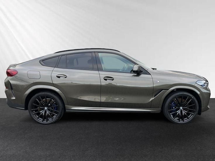 Gebraucht BMW X6 M Sport 340 PS (250 kW) 2023 Manhattan metallic SUV