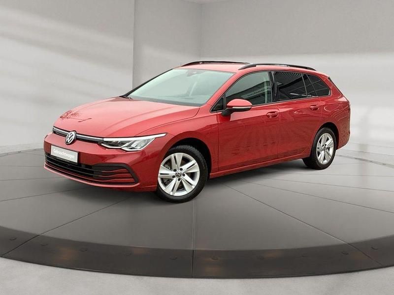 Usata VW Golf VIII Life 131 CV (96 kW) 2021 Rosso Station wagon