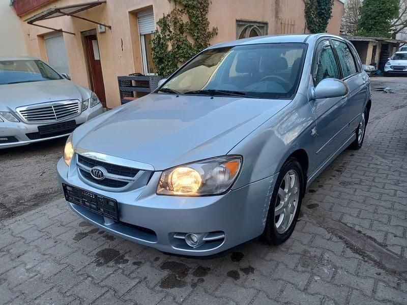 Gebraucht Kia Cerato 143 PS (105 kW) 2006 Blau Limousine