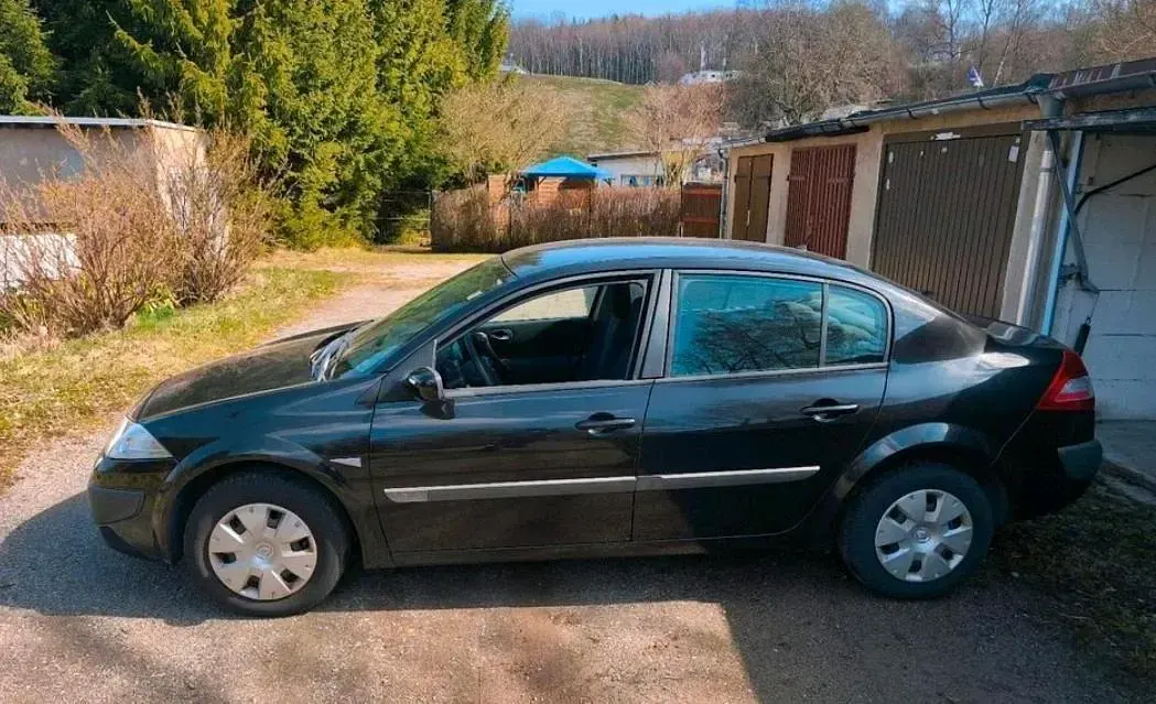Gebraucht Renault Mégane II 112 PS (82 kW) 2007 Schwarz Limousine