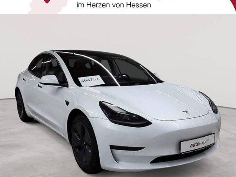 Gebraucht Tesla Model 3 Standard Range Plus 239 kW (325 PS) 2021 Pearl white multicoat Limousine