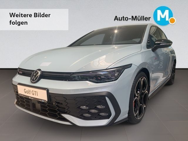 Blau Neu 2025 VW Golf VIII GTI Limousine | 49.980 € (Teuer) - Bild 1/4