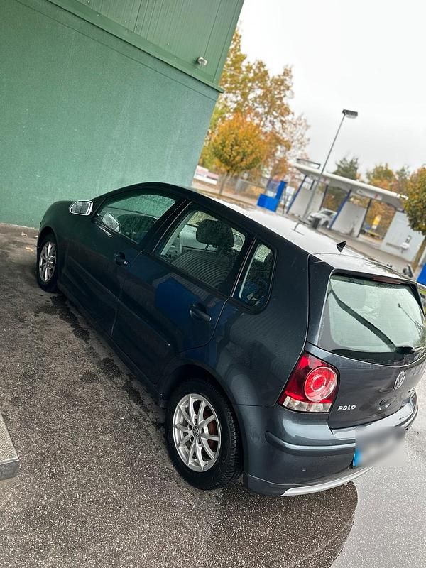 Grau Gebraucht 2009 VW Polo Kleinwagen | 2.600 € (Fairer Preis) - Bild 1/4