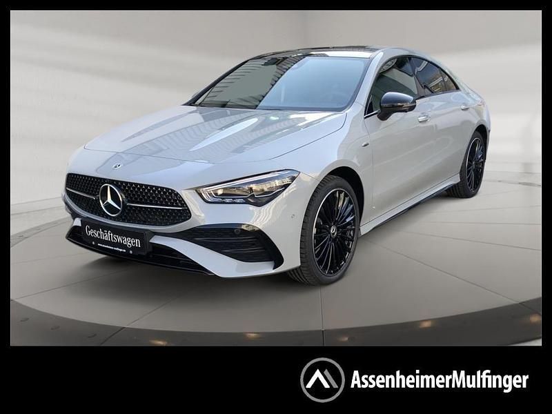 Grau Gebraucht 2025 Mercedes CLA250e AMG Limousine | 47.489 € - Bild 1/4