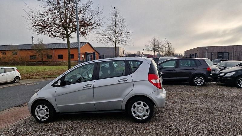 Gebraucht Mercedes A160 95 PS (69 kW) 2009 Silber Kleinwagen