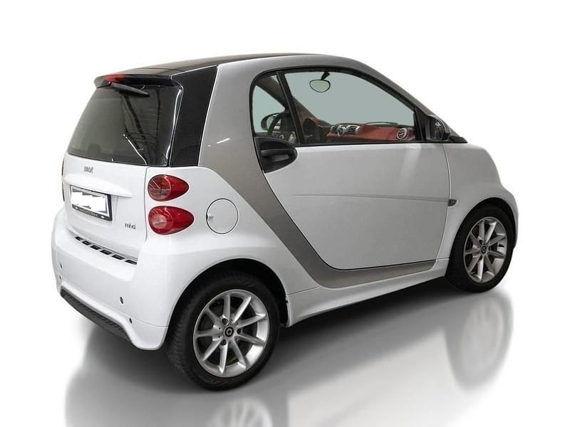 Gebraucht Smart ForTwo Coupé 71 PS (52 kW) 2012 Silber Kleinwagen
