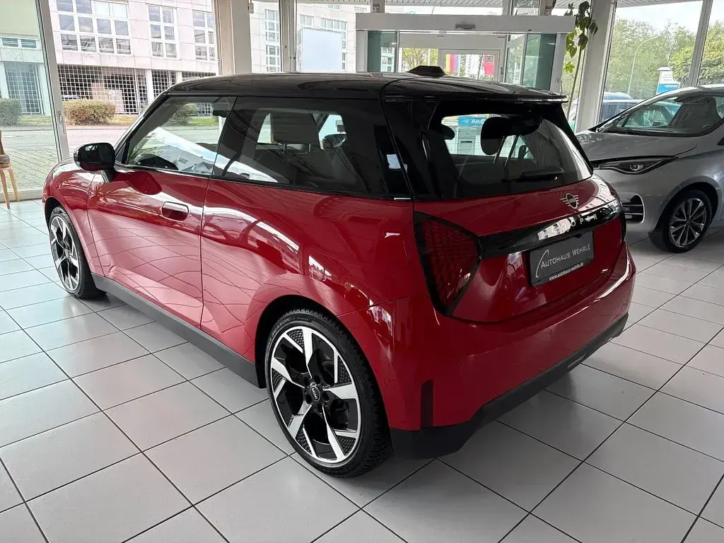 Gebraucht Mini Cooper 135 kW (184 PS) 2024 Rot Kleinwagen