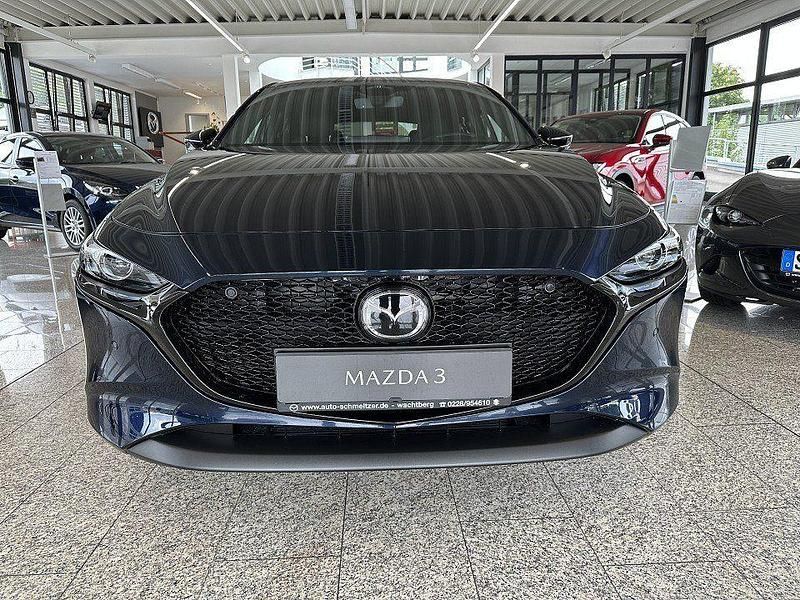 Neu Mazda 3 140 PS (102 kW) 2026 Blau Limousine
