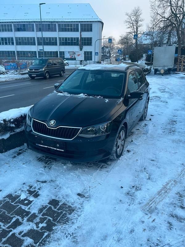 Schwarz Gebraucht 2018 Skoda Fabia Kombi | 7.700 € (Guter Preis) - Bild 1/4
