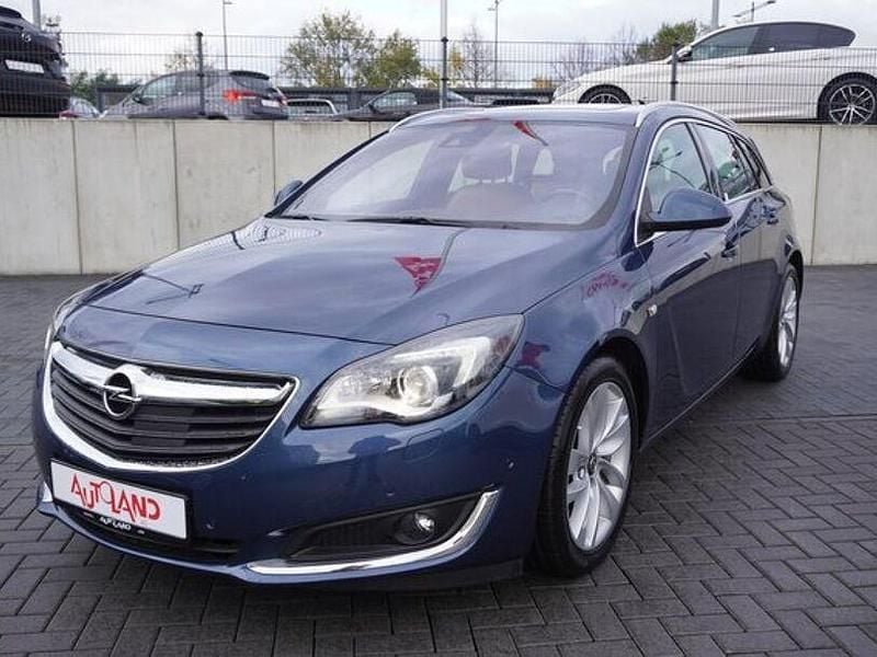Usado Opel Insignia OPC 250 HP (183 kW) 2017 Azul Carrinha