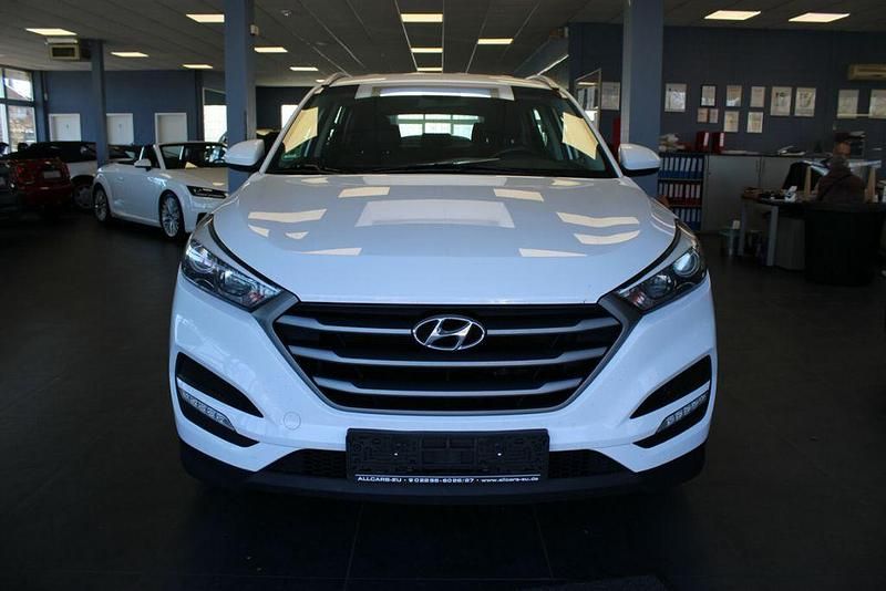 Gebraucht Hyundai Tucson 132 PS (97 kW) 2018 Weiß SUV