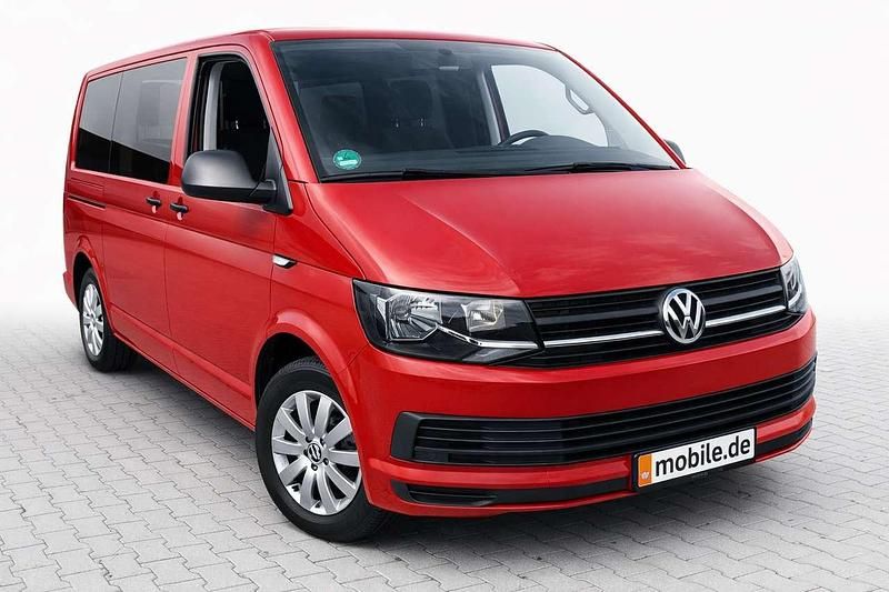 Gebraucht VW Multivan 150 PS (110 kW) 2019 Rot Van