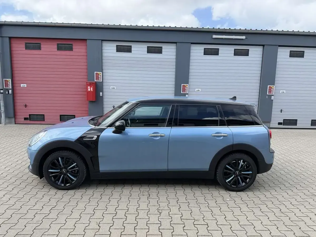 Gebraucht Mini ONE 102 PS (75 kW) 2017 Digital blue metallic Kleinwagen