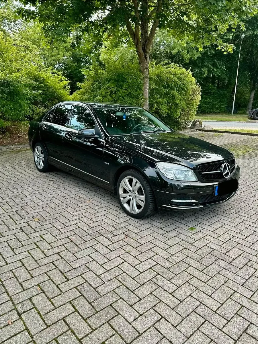 Gebraucht Mercedes C220 170 PS (125 kW) 2010 Schwarz Limousine