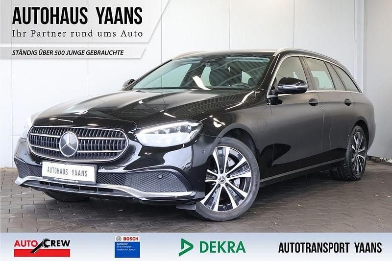 Gebraucht Mercedes E300 Avantgarde 320 PS (235 kW) 2022 Schwarz Limousine