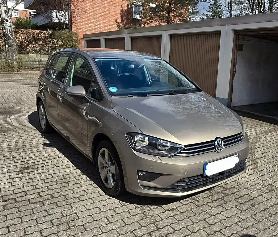 Gebraucht VW Golf Sportsvan 110 PS (80 kW) 2014 Gold Van / Kleinbus