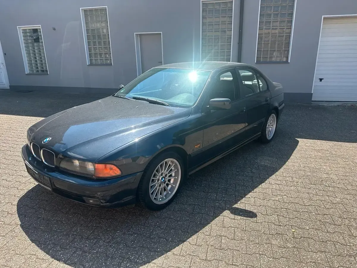 Gebraucht BMW 528 192 PS (141 kW) 1998 Schwarz Limousine