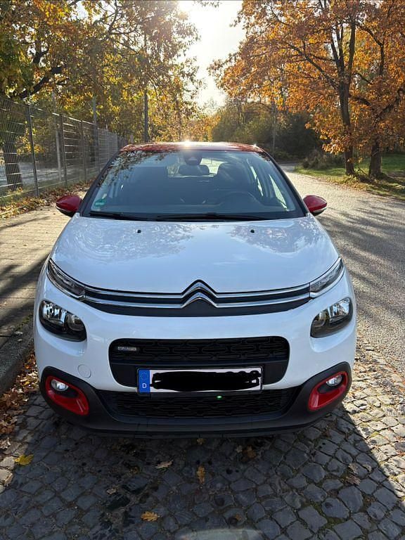 Weiß Gebraucht 2017 Citroën C3 PureTech Limousine | 8.100 € (Fairer Preis) - Bild 1/4