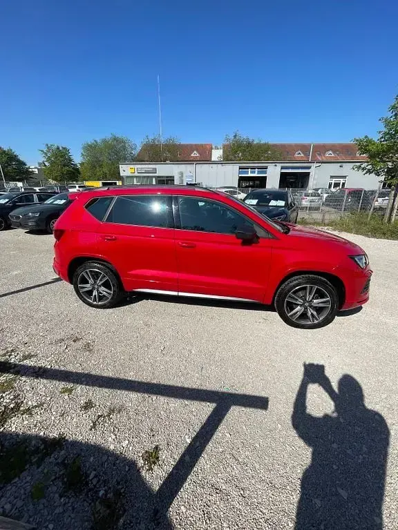 Usado Seat Ateca FR 150 CV (110 kW) 2023 Rojo SUV