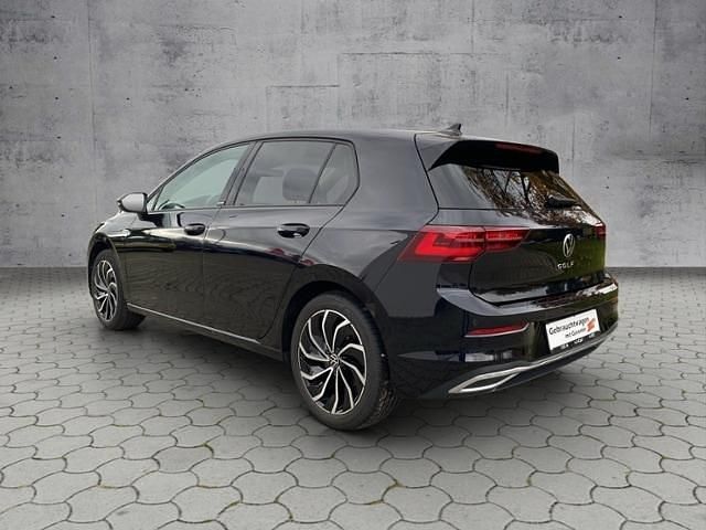 Gebraucht VW Golf VIII Active 150 PS (110 kW) 2022