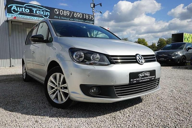 Silber Gebraucht 2011 VW Touran Style Van / Kleinbus | 6.950 € (Fairer Preis) - Bild 1/3