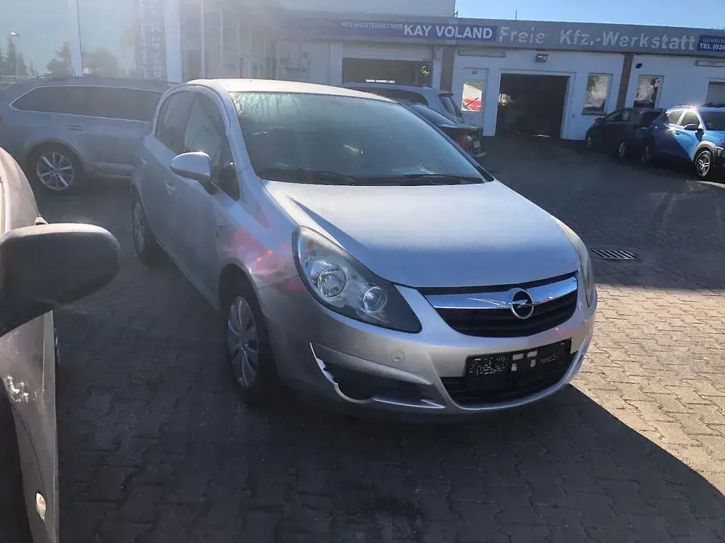 Gebraucht Opel Corsa Edition 86 PS (63 kW) 2010 Silber Kleinwagen