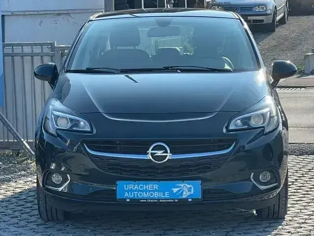 Używany Opel Corsa Innovation 90 KM (66 kW) 2015 Zielony Sedan/Limuzyna
