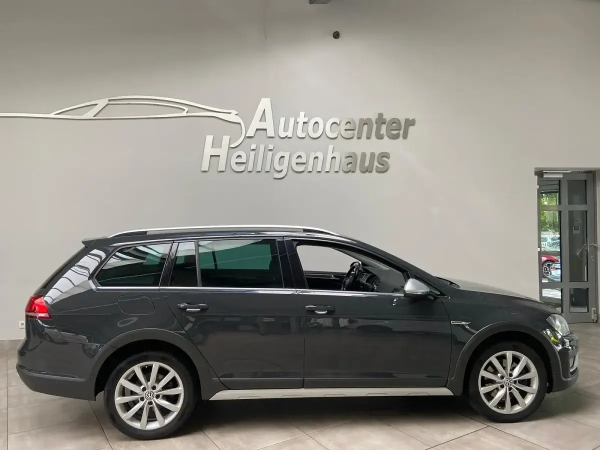 Gebraucht VW Golf VII 179 PS (131 kW) 2016 Other Kombi