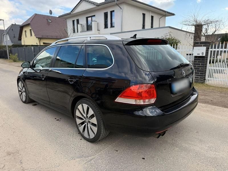 Gebraucht VW Golf VI 140 PS (102 kW) 2011 Schwarz Kleinwagen