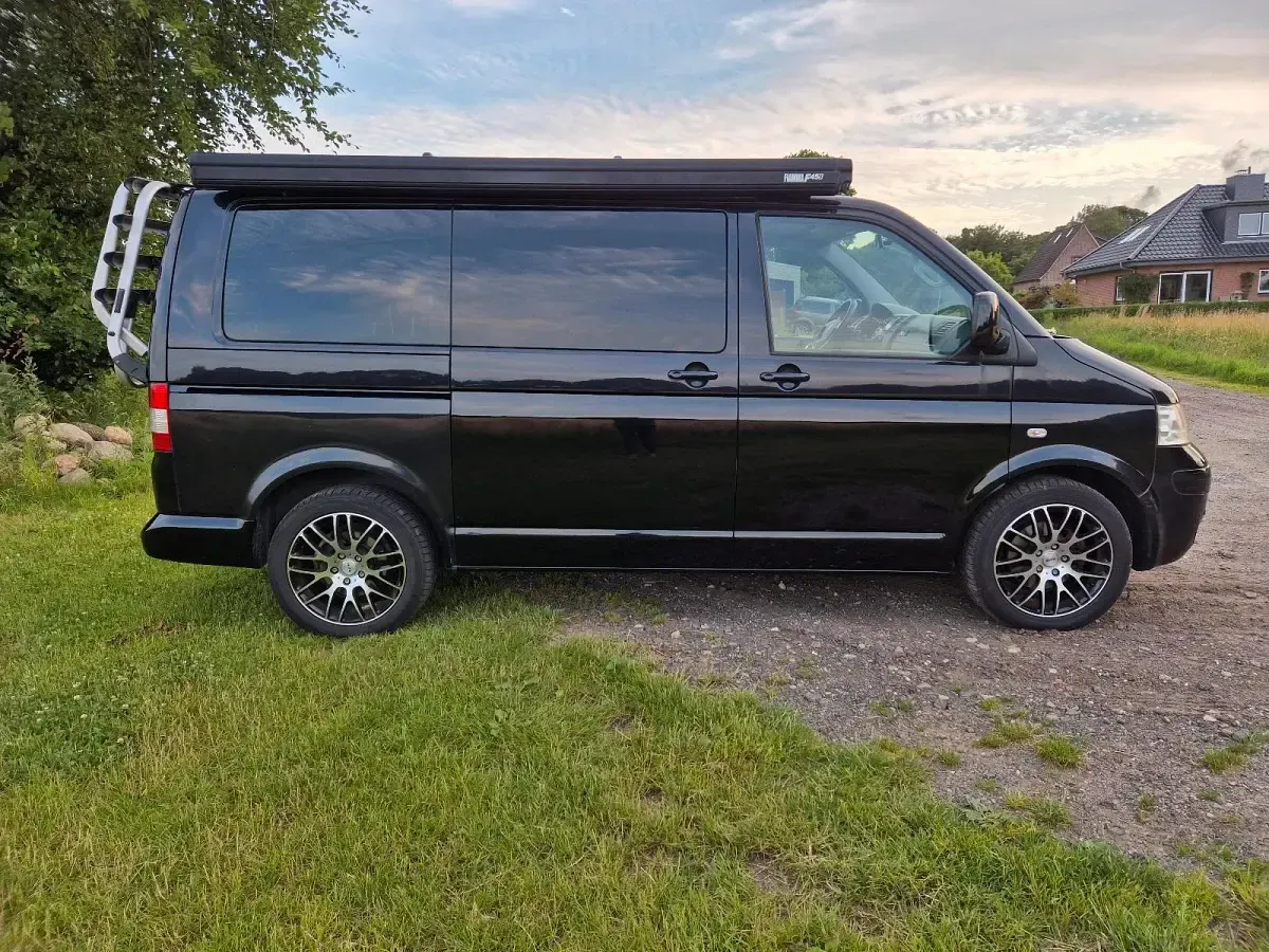 Gebraucht VW T5 102 PS (75 kW) 2008 Schwarz Van