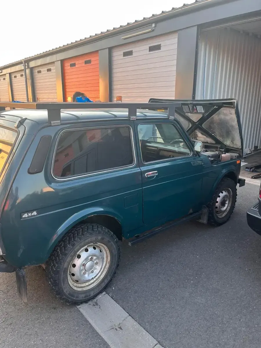 Gebraucht Lada niva 82 PS (60 kW) 2009 SUV