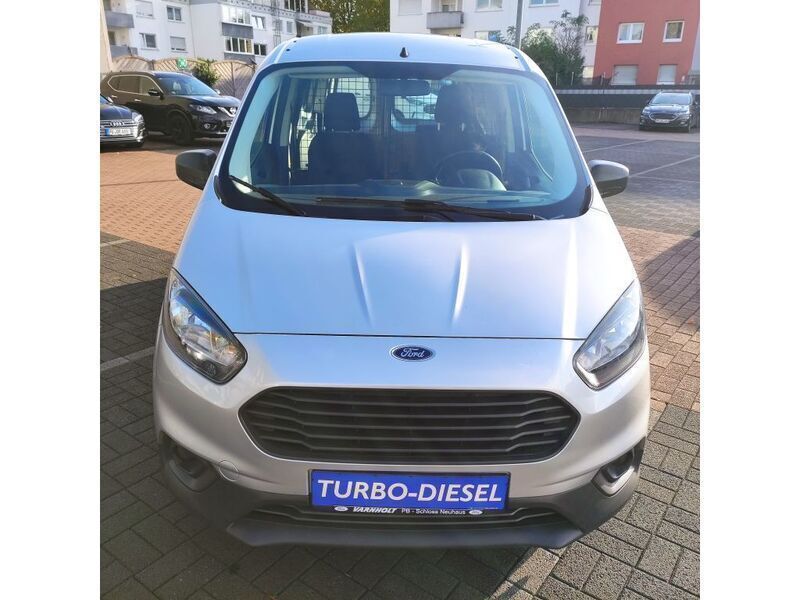 Gebraucht Ford Transit Trend 101 PS (74 kW) 2020 Polarsilber metallic (metallic) Van