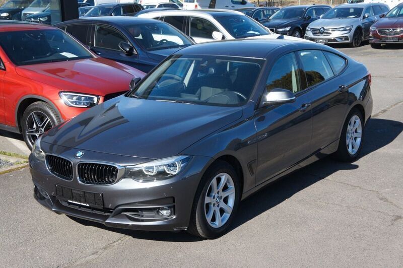 Grau Gebraucht 2019 BMW 320 Gran Turismo Advantage Limousine | 20.888 € (Fairer Preis) - Bild 1/4