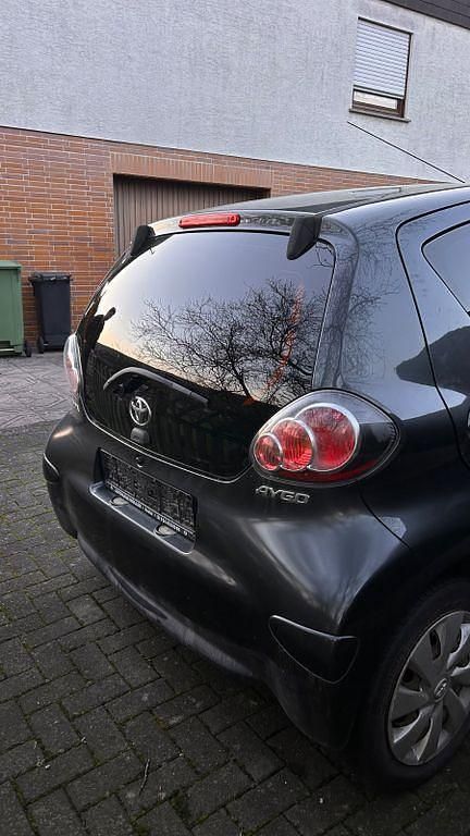 Gebraucht Toyota Aygo Cool 68 PS (50 kW) 2013 Grau Kleinwagen