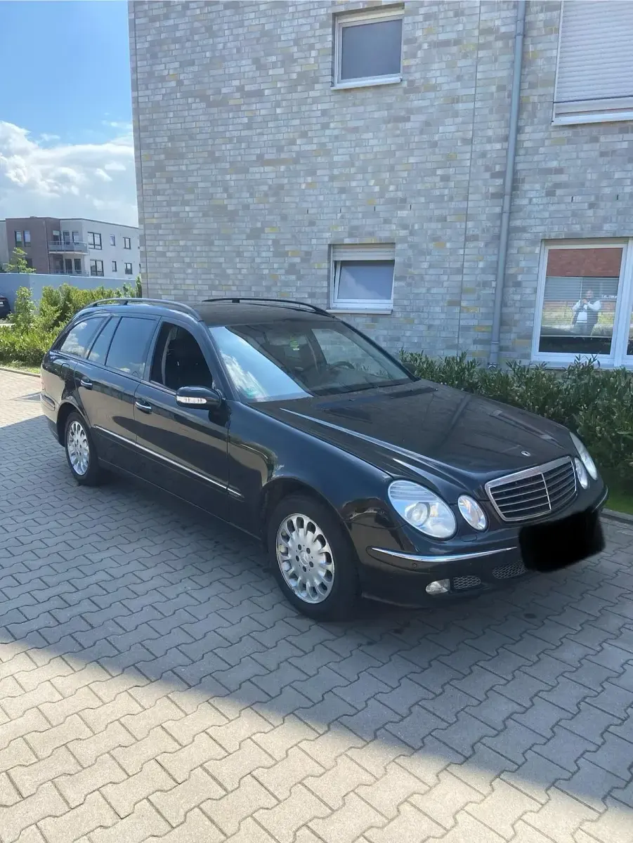 Gebraucht Mercedes E320 204 PS (150 kW) 2004 Schwarz Kombi