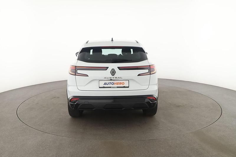 Gebraucht Renault Austral Evolution 158 PS (116 kW) 2024 Weiß SUV